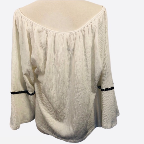 Boho Peasant Top White Blue Embroidered Tassel Neck ￼Top Small Petite - Picture 4 of 9